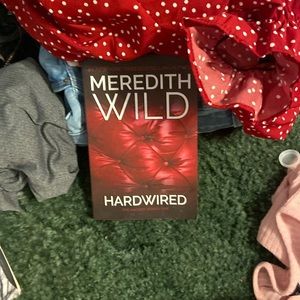 Meredith Wild: hardwired